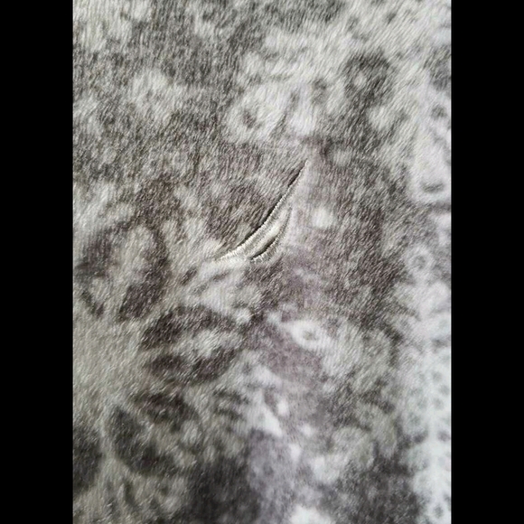 Nautica Women's 2 Piece Fleece Pajama Sleepwear Set Grey Large - Picture 7 of 8